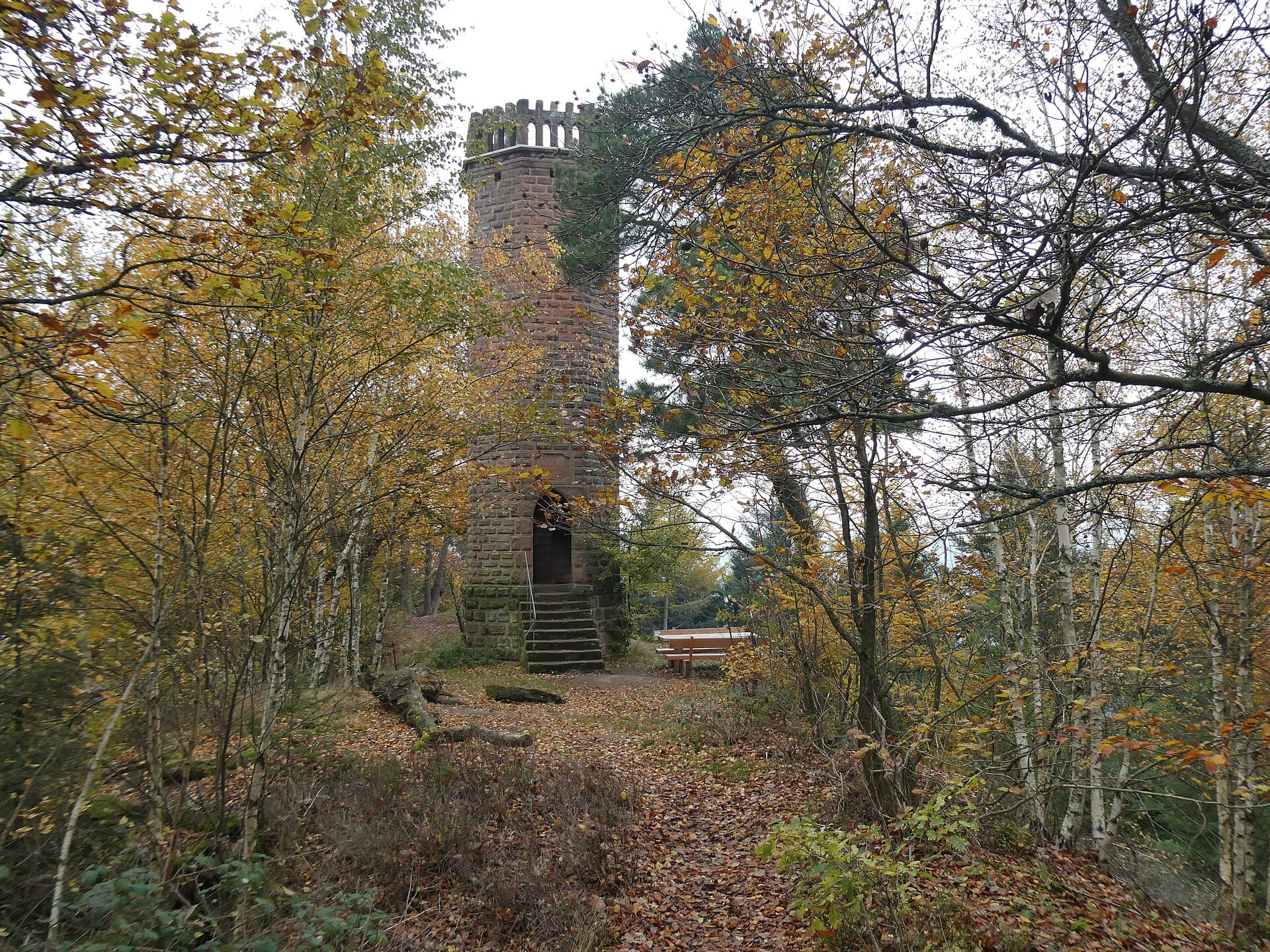 Rehbergturm auf dem Rehberg bei Annweiler am Trifels